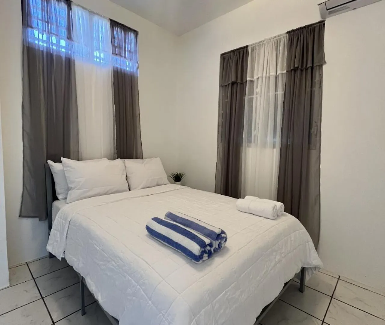 Surfer Steps Apartment 阿瓜迪亚